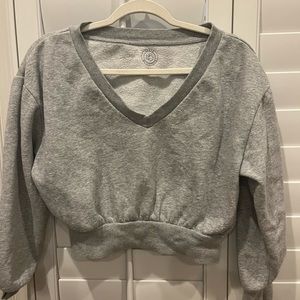 Urban Outfitters Women's Pullover V-Neck Cropped Sweatshirt